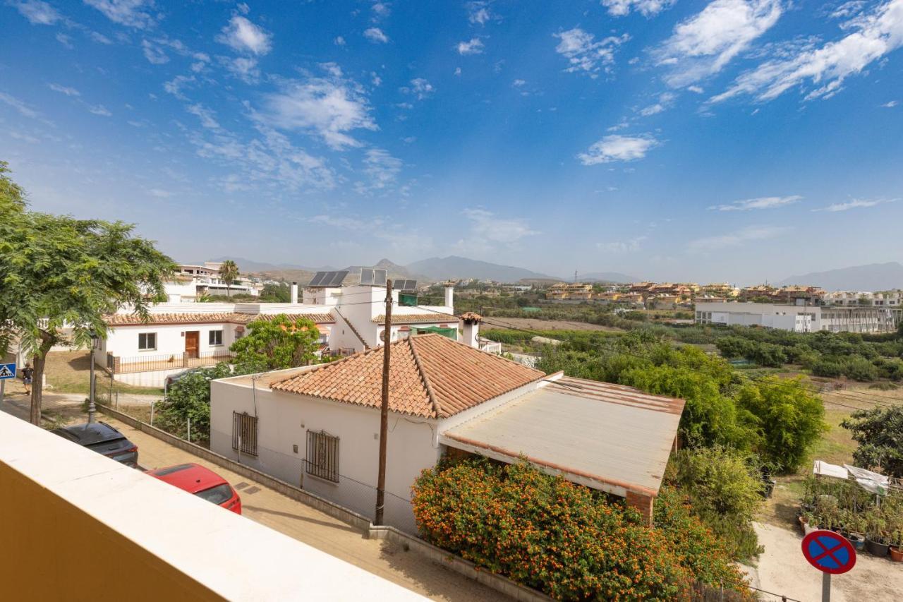 Hostal 37 Estepona Bagian luar foto